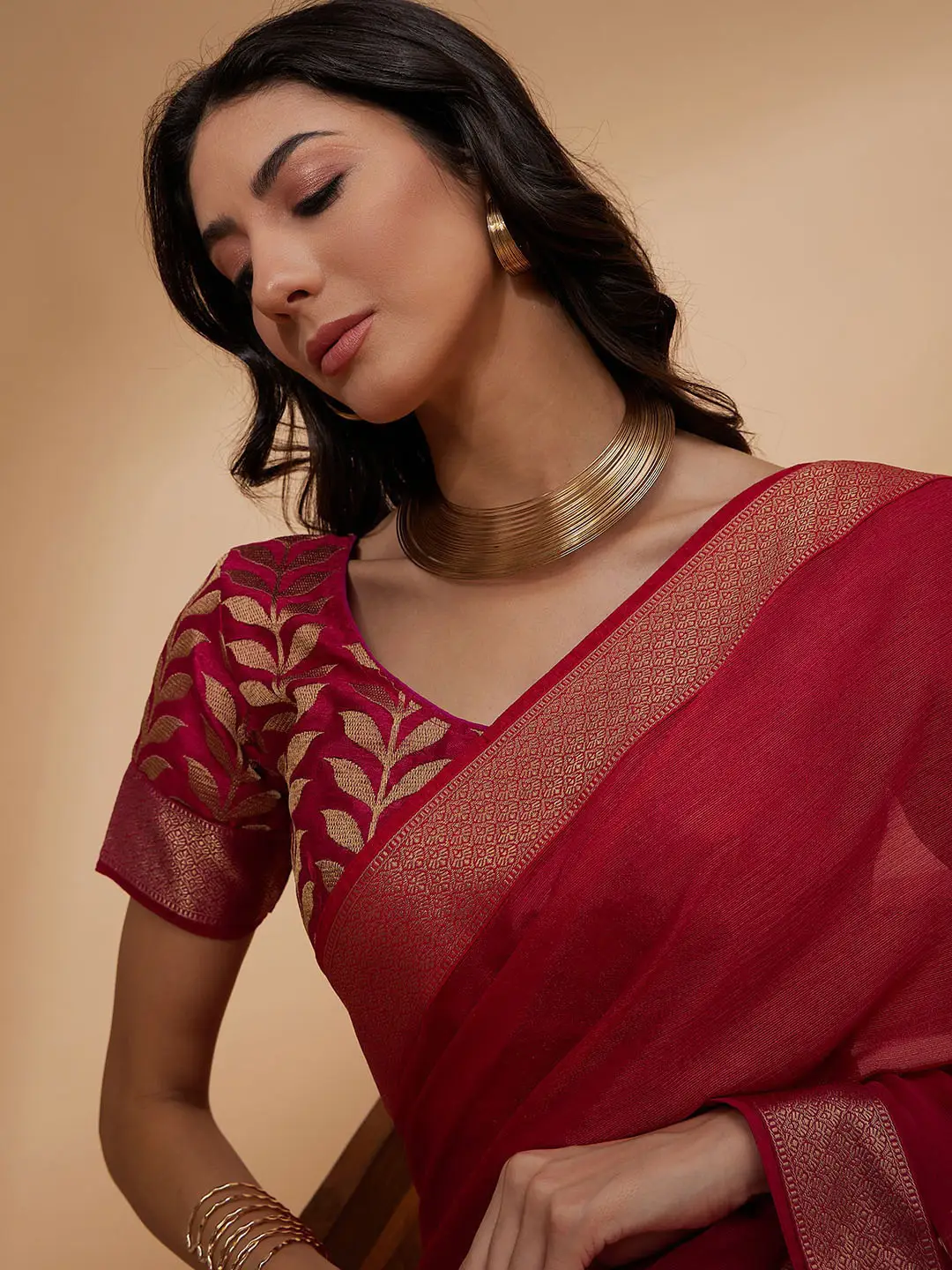 Floral Woven Design Saree in Breathable Pure Chiffon - Image 5