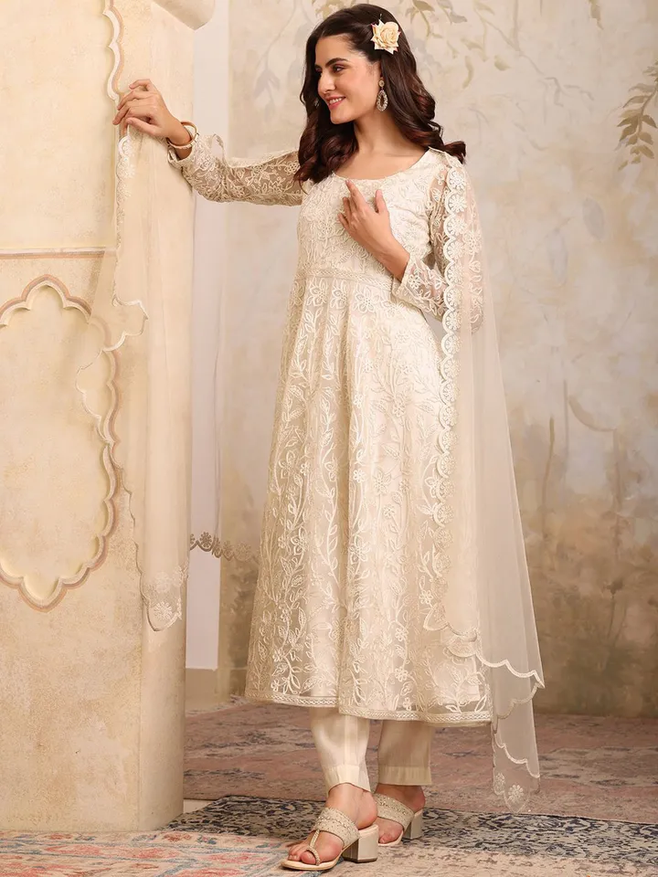 Floral Embroidered Thread Work Kurta Set with Trousers & Dupatta - Image 16