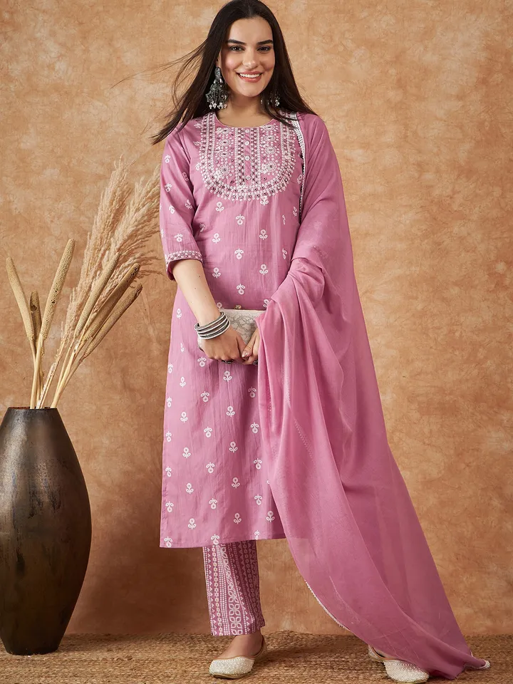 Floral Printed Pure Cotton Kurta with Trousers & Dupatta - Image 7