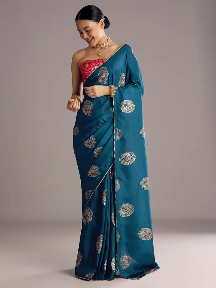 Woven Design Zari Saree With Gotapatti Border