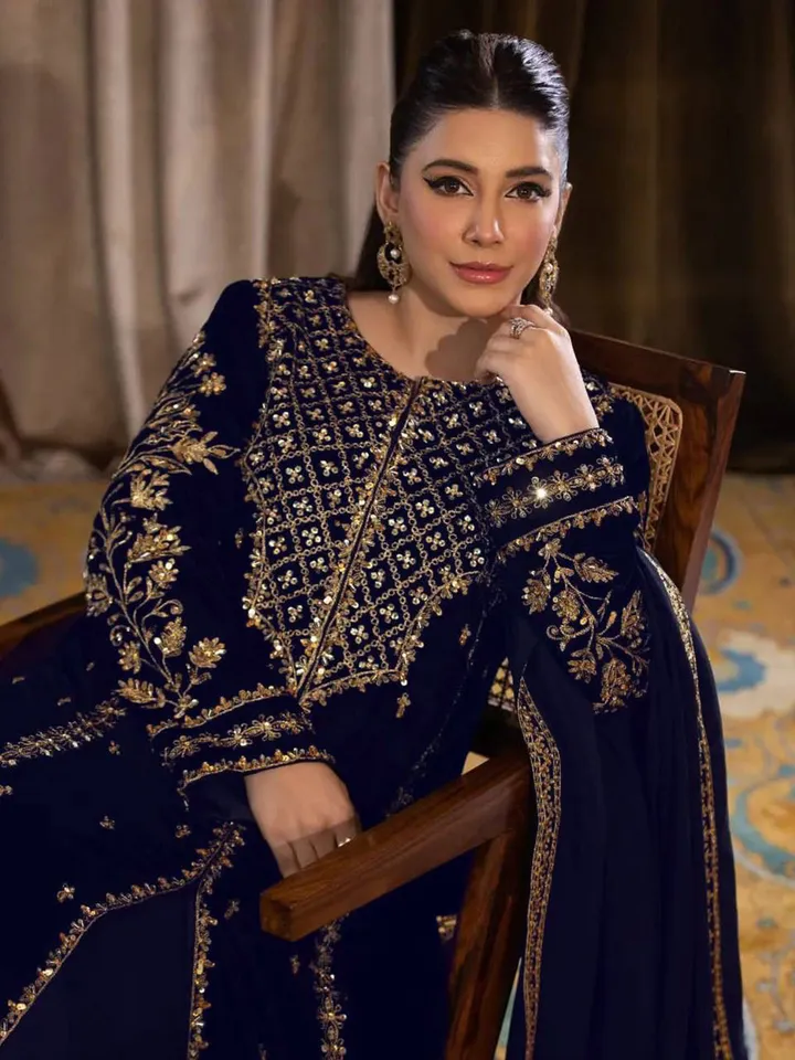 Women Ethnic Motifs Embroidered A-Line Kurta with Trousers & Dupatta - Image 5